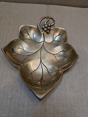 Vintage Brass Grape Leaf-Shaped Dish